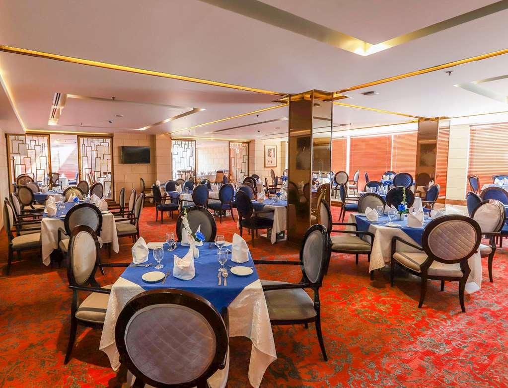 Best Western Premier Islamabad Hotel Restaurant foto